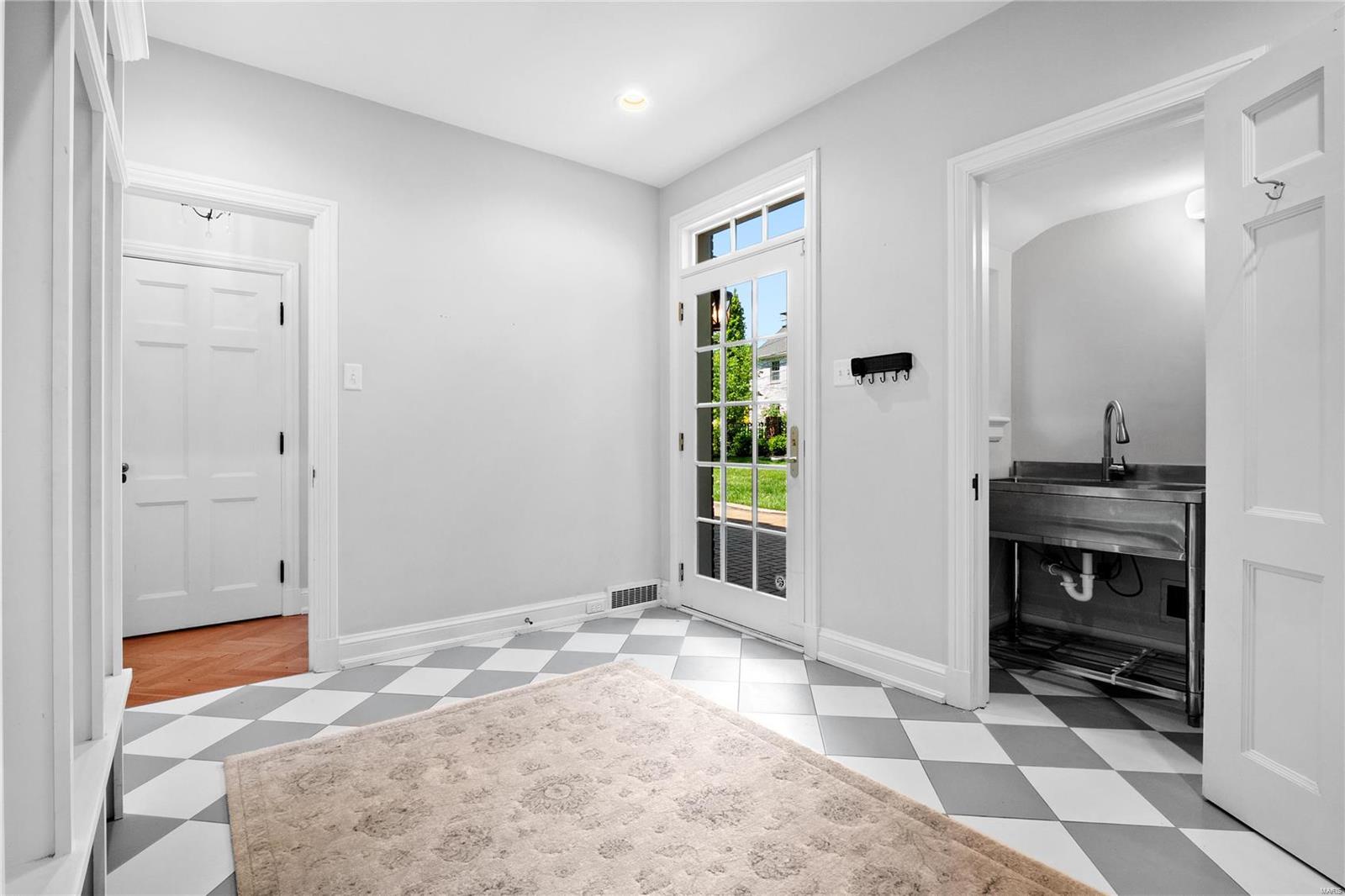 Nellie Vail Plant - Residential