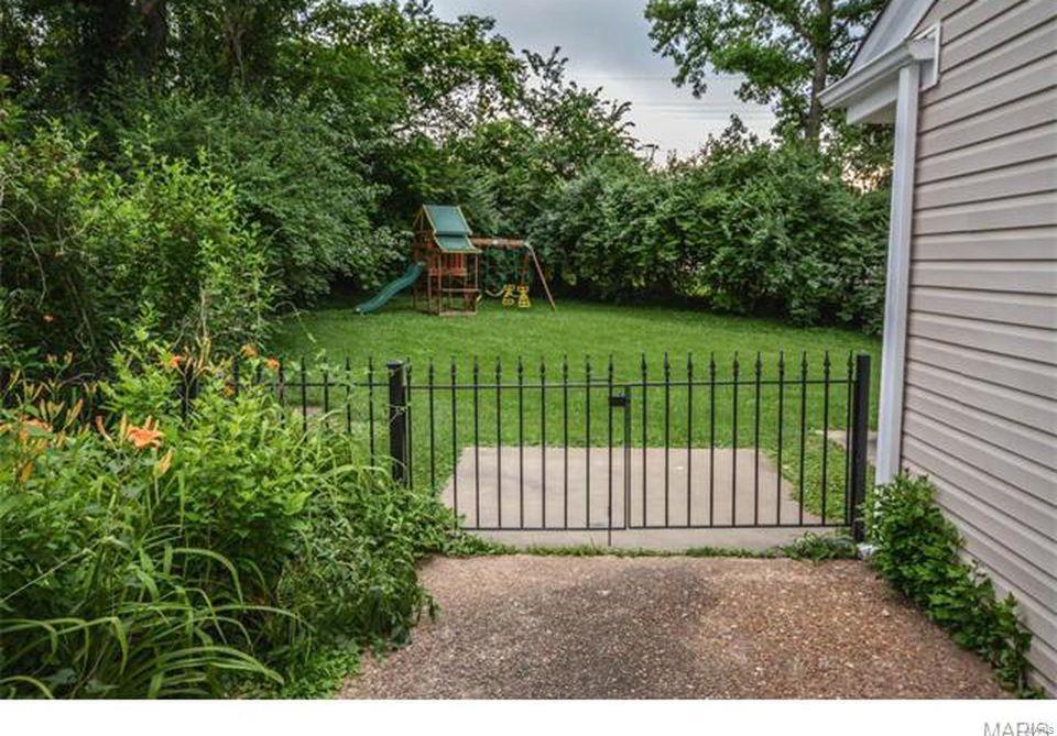 Huntleigh Hills - Residential Lease
