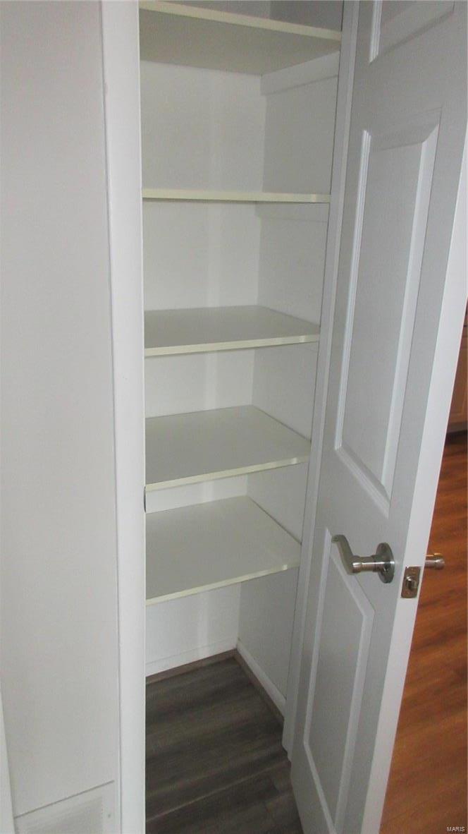 MANORS AT VILLAGE GREEN - Residential