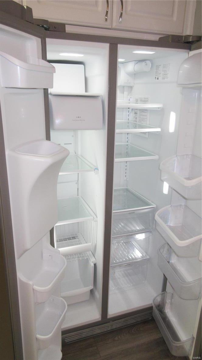 MANORS AT VILLAGE GREEN - Residential