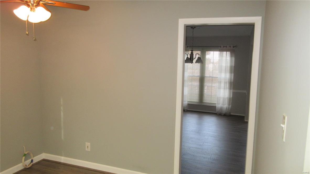 MANORS AT VILLAGE GREEN - Residential