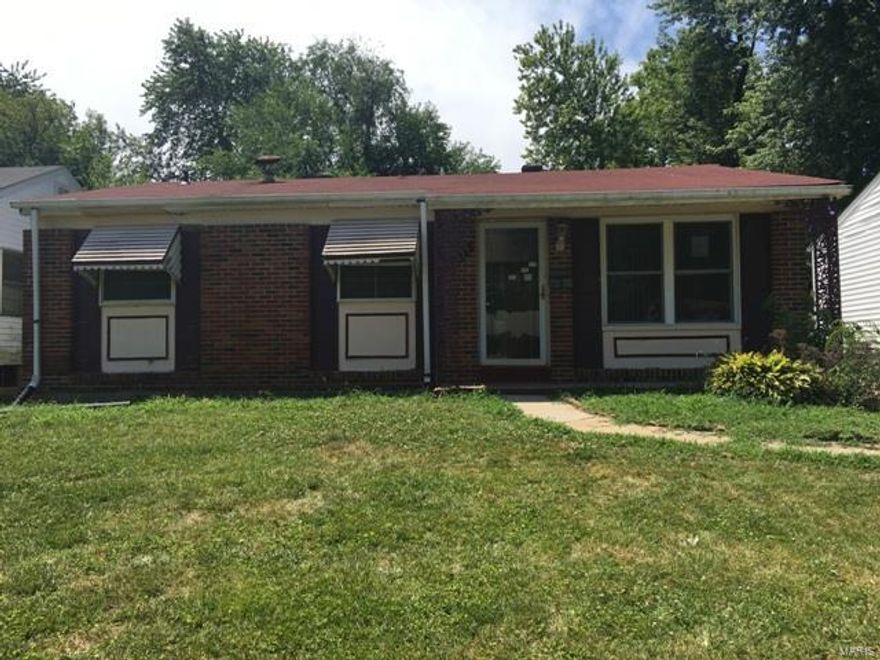 RANCH STYLE HOME SITTING ON LARGE PARTIALLY FENCED LEVEL LOT.  ENTER INTO LIVING ROOM WHICH OPENS TO DINING AREA WITH SLIDING GLASS DOOR.  HOME HAS 3 BEDROOMS AND 2 BATH (WALL HAS BEEN REMOVED BETWEEN 2 ROOMS TO MAKE 1 LARGE ONE, BUT COULD BE RE-INSTALLED TO TURN THIS BACK INTO 3 BEDROOM HOUSE).  KITCHEN OPENS TO DINING AREA AND IS LARGE ENOUGH FOR EAT-IN.  BASEMENT IS PARTIALLY FINISHED WITH REC. AREA AND BAR AREA.  TAKE A LOOK TODAY.  Please refer to HUDHomestore for the most recent bidding Period details and information on this property.  HUD Acquired Property. Property being sold 'AS IS'. All utilities are turned OFF. Please, use discretion when showing and bring a flashlight. Bids opened daily thereafter until such time a bid accepted. Bidding open to owner occupants only through 08/09/16 and open to all bidders on 08/10/16. SpecialListingConditions: Foreclosure