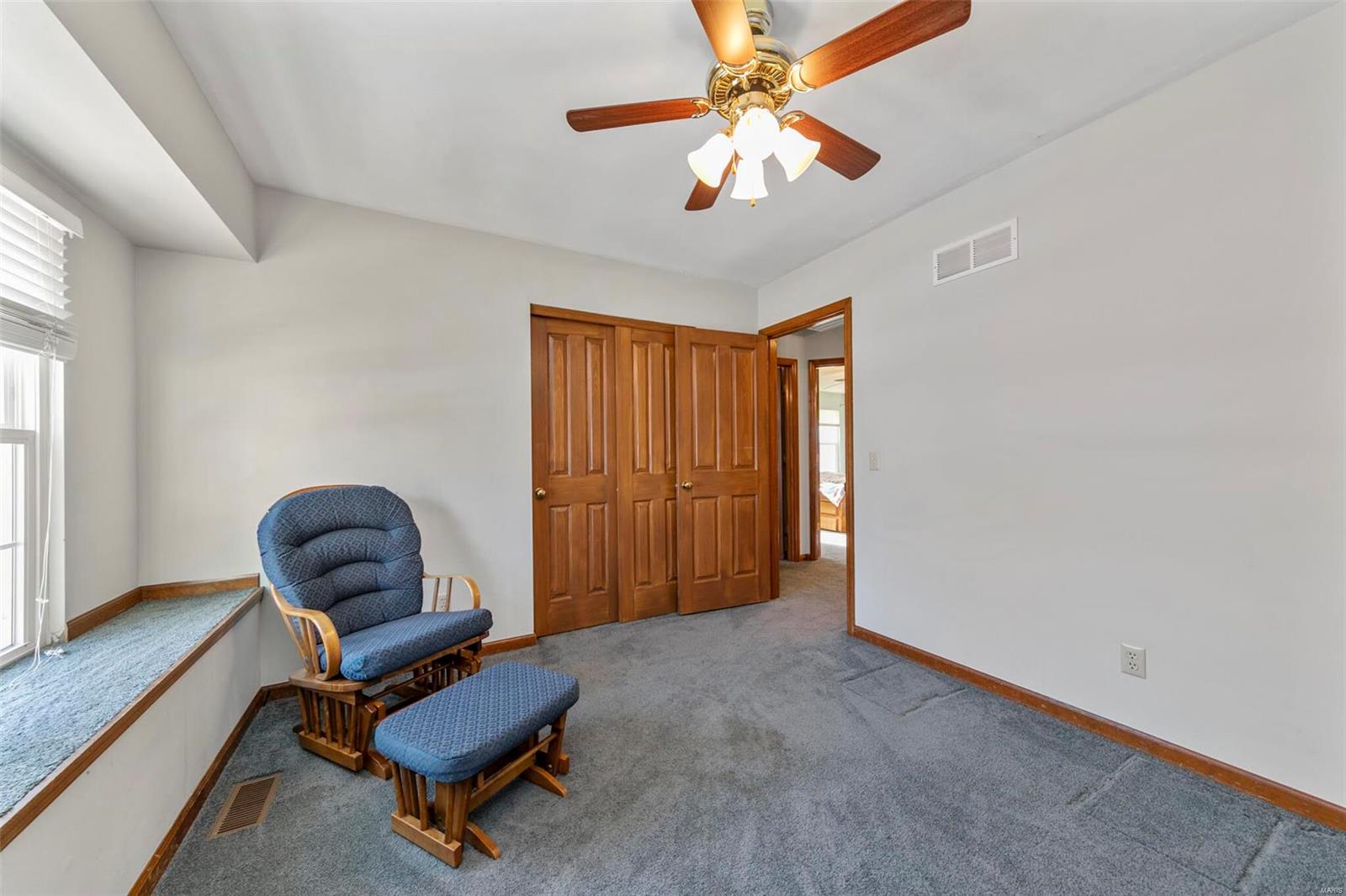 Country Manor - Residential