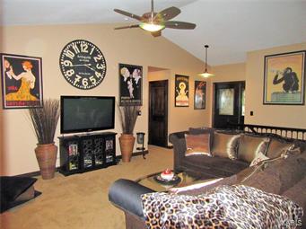 Bluffs at Romaine - Residential