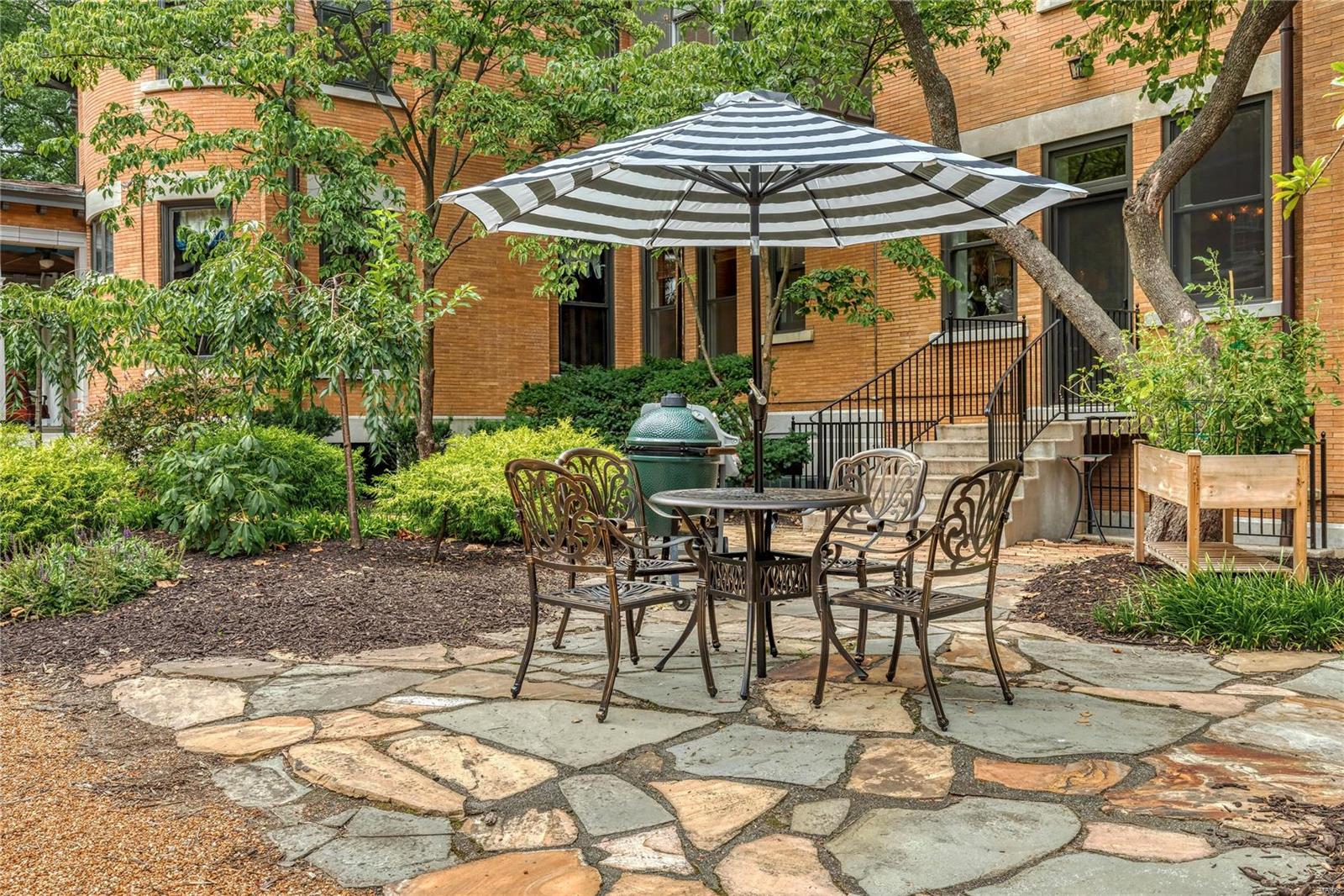 Westmoreland Place - Residential