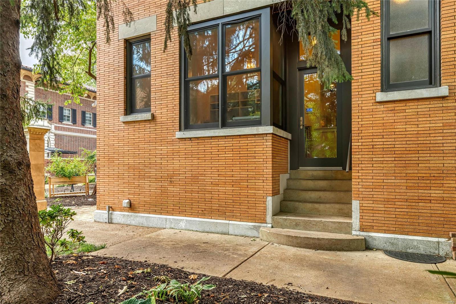 Westmoreland Place - Residential