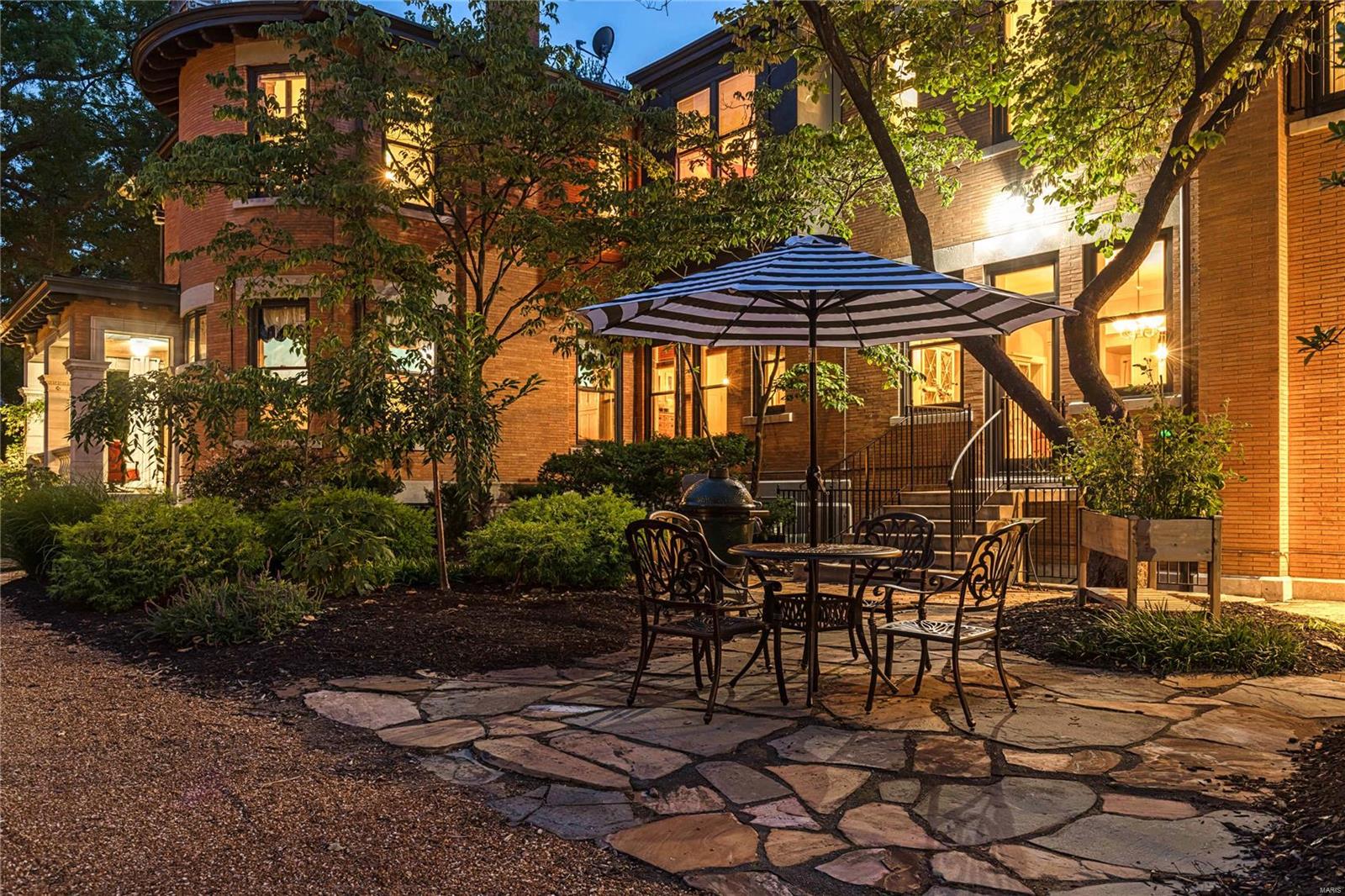 Westmoreland Place - Residential