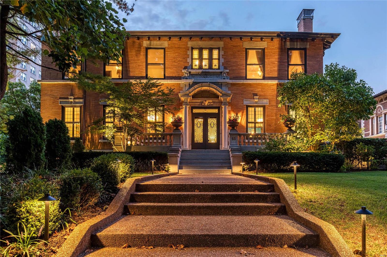 Westmoreland Place - Residential