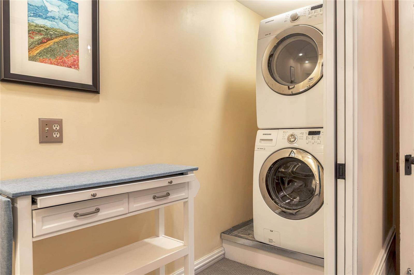 Westmoreland Place - Residential