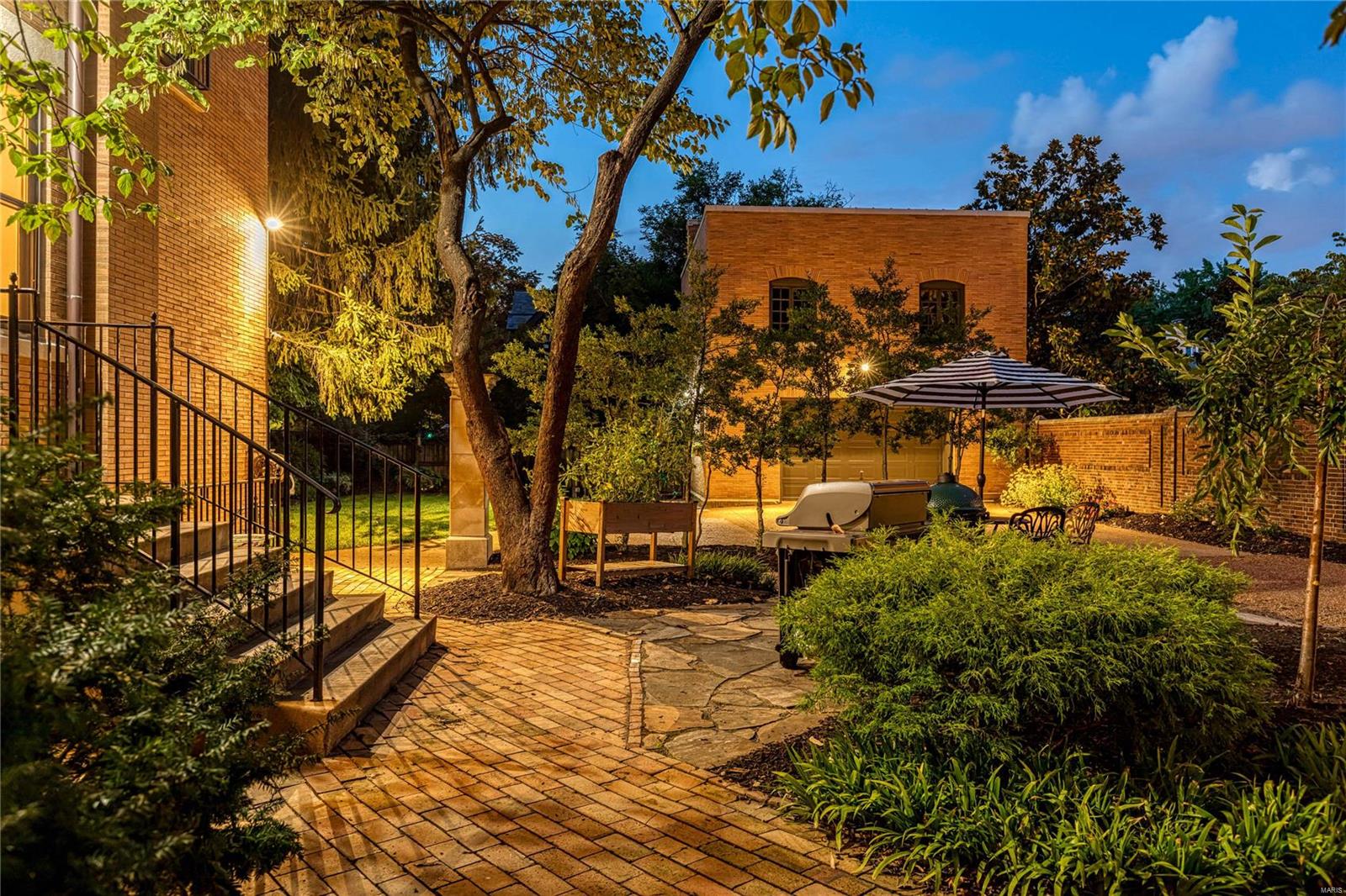 Westmoreland Place - Residential