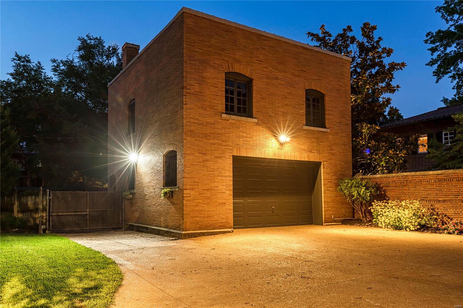 Westmoreland Place - Residential