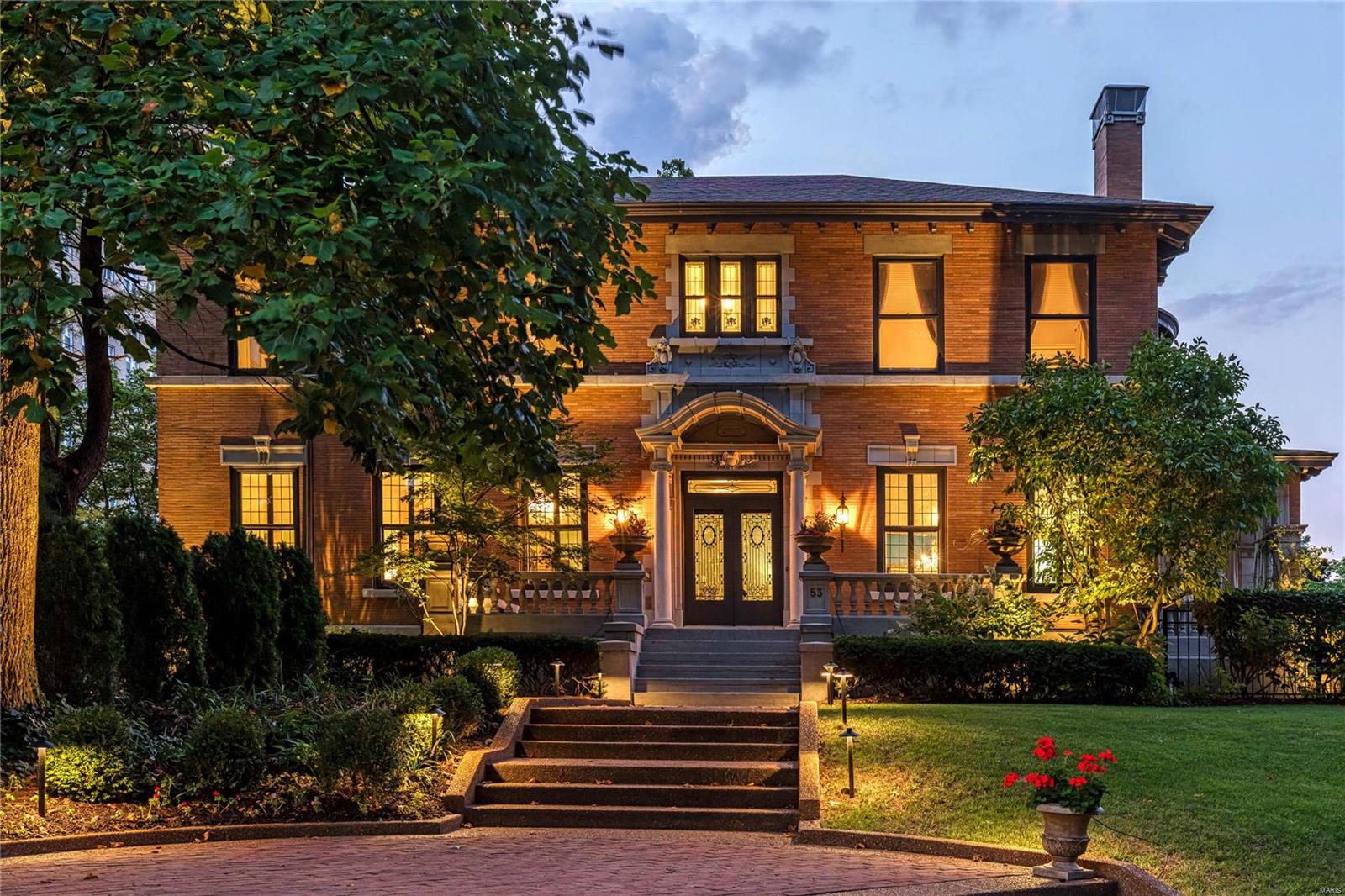 Westmoreland Place - Residential