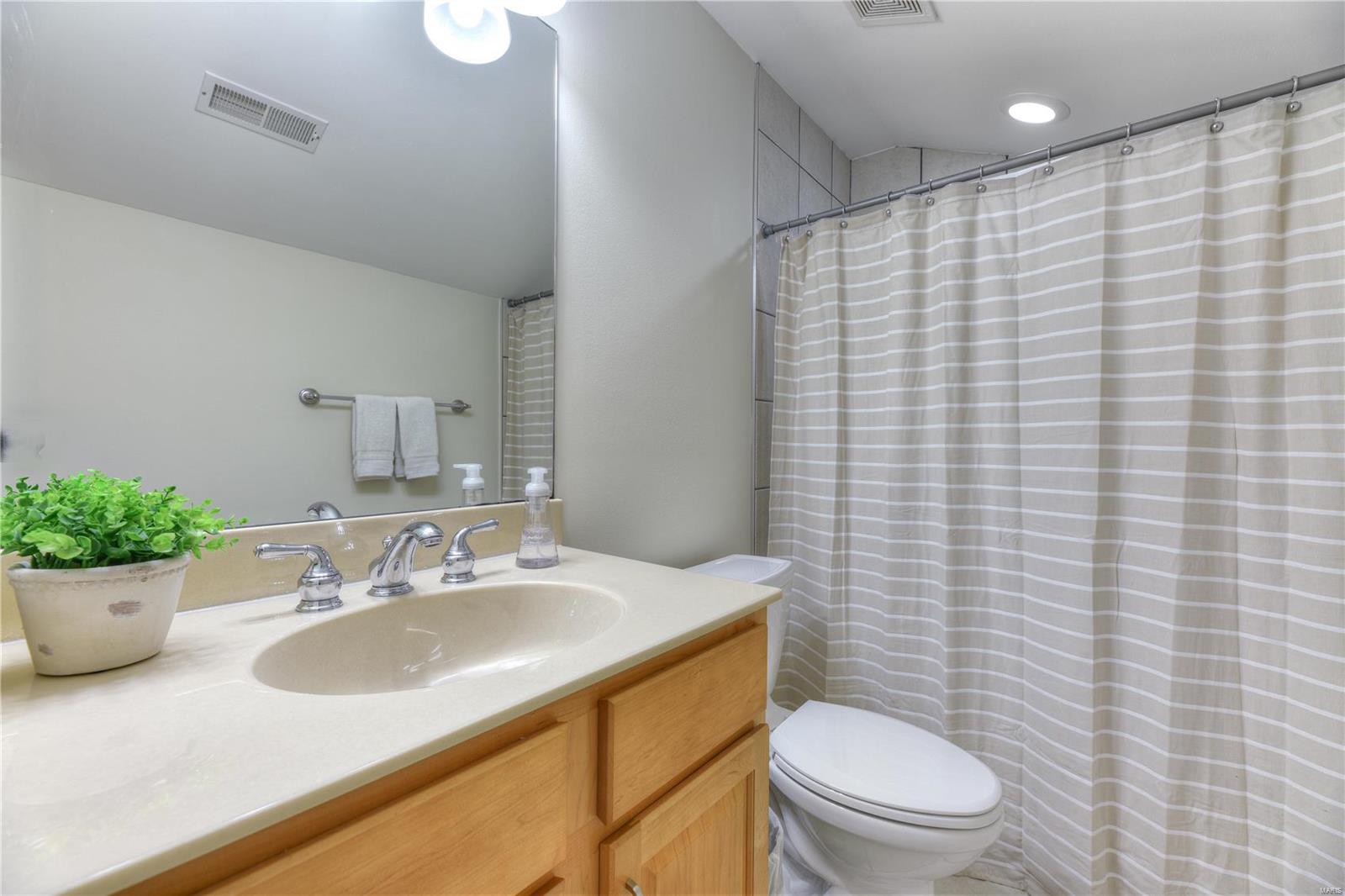 Gannon Place Twnhs Condo - Residential