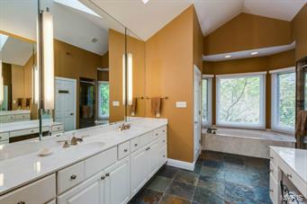 North Pointe Clayton - Residential