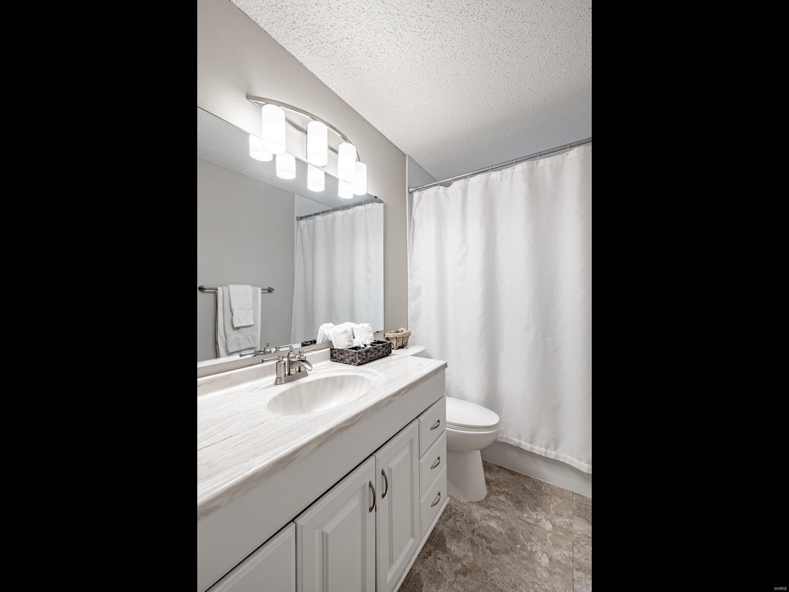 Country Lane Woods II 5 - Residential