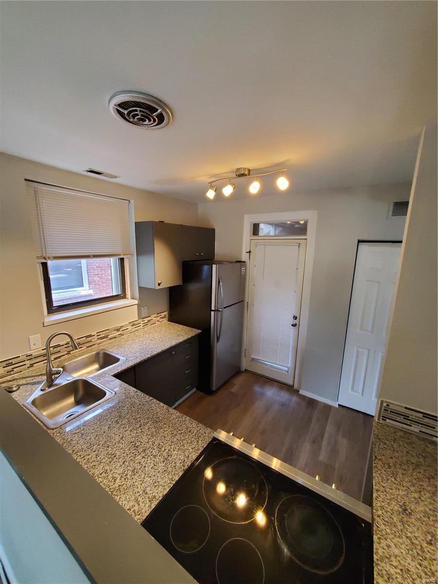 Dorris Place Add - Residential Income