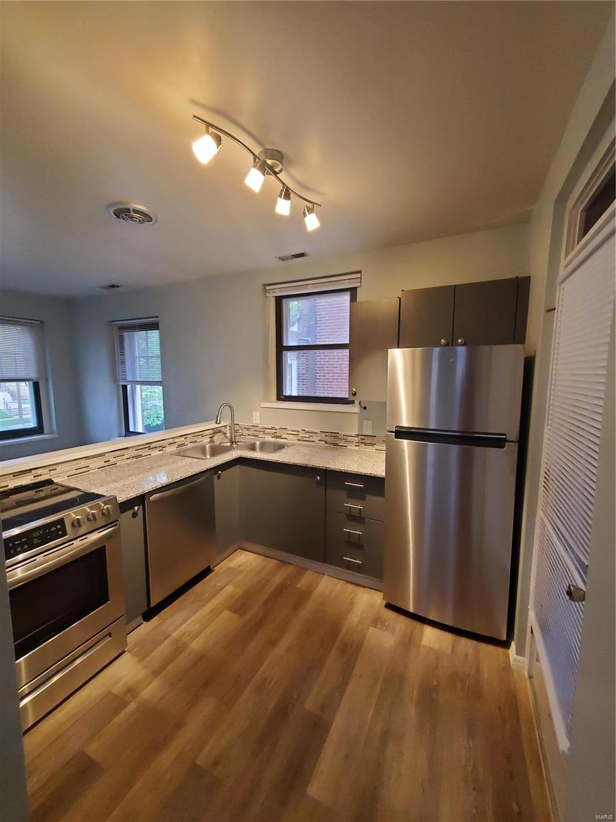 Dorris Place Add - Residential Income