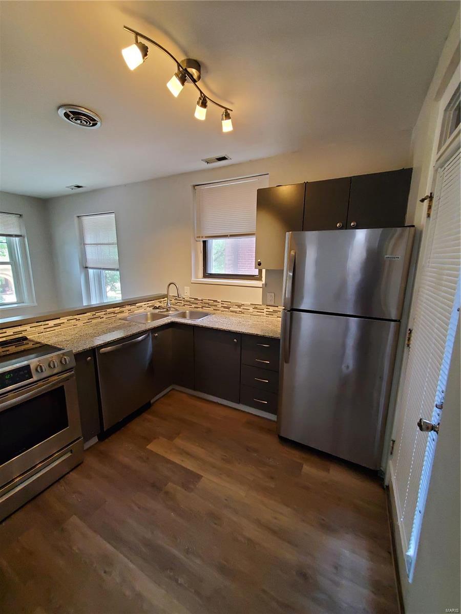 Dorris Place Add - Residential Income