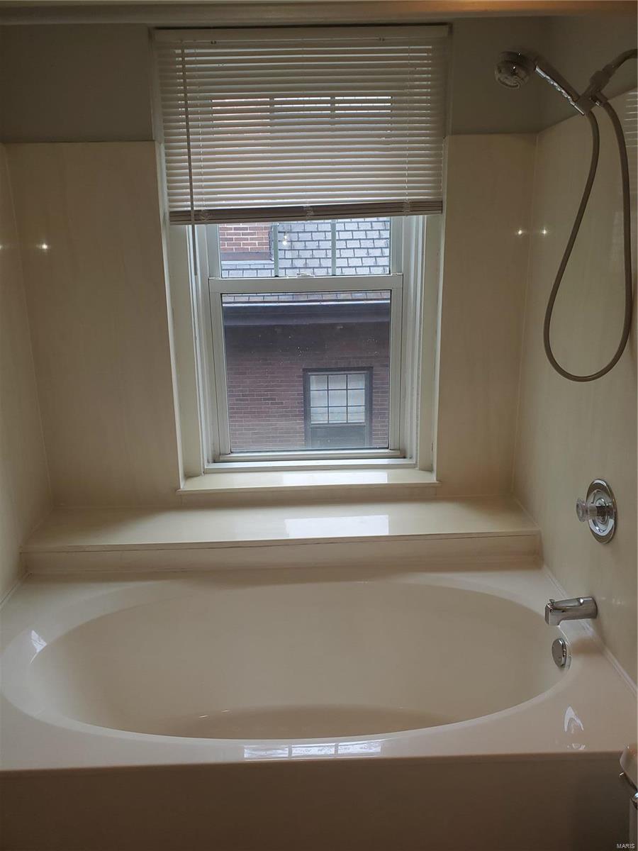 Dorris Place Add - Residential Income