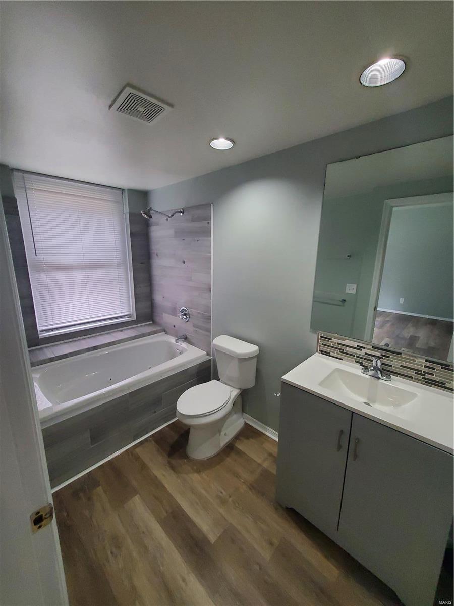 Dorris Place Add - Residential Income