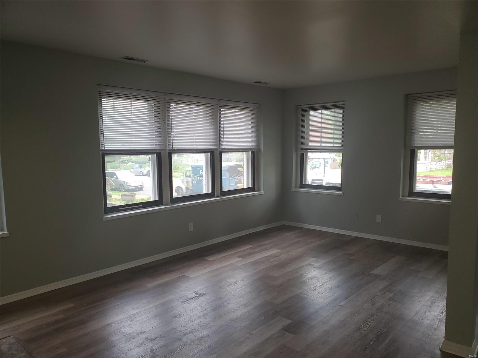 Dorris Place Add - Residential Income