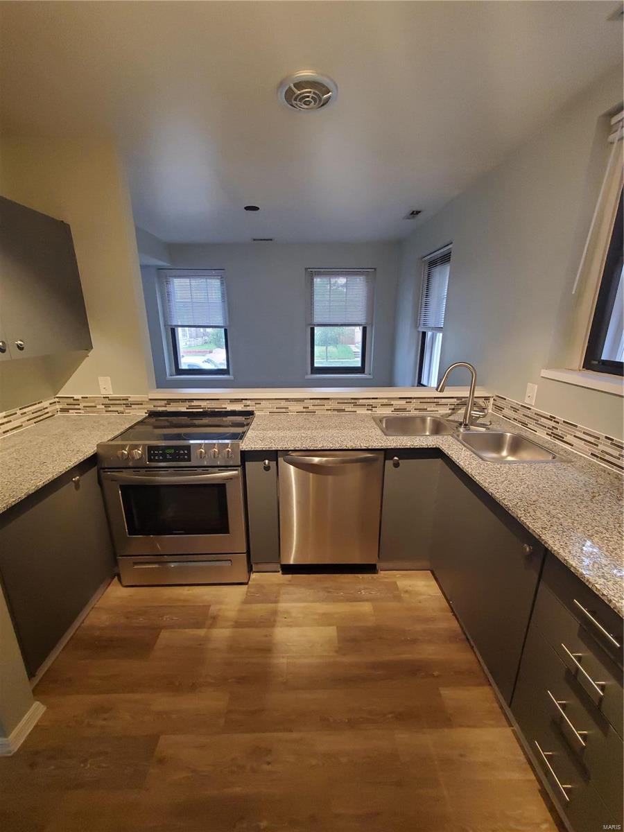 Dorris Place Add - Residential Income