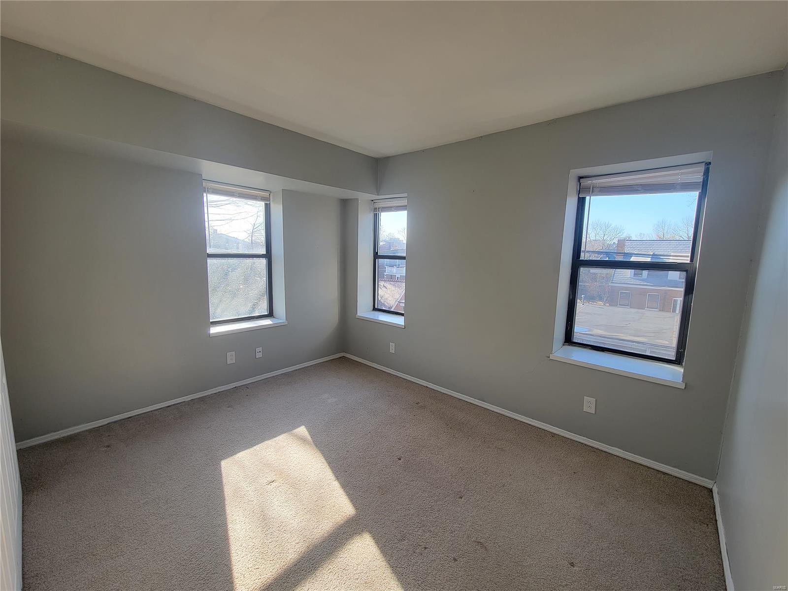 Dorris Place Add - Residential Income