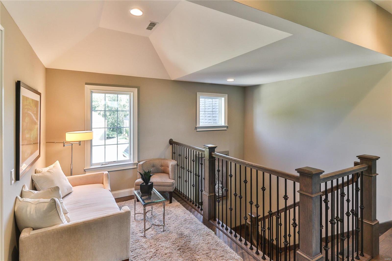 Villas on Mosley - Residential