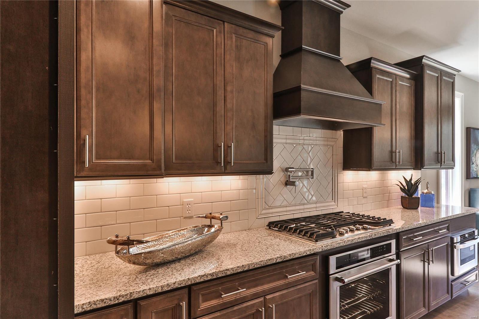 Villas on Mosley - Residential