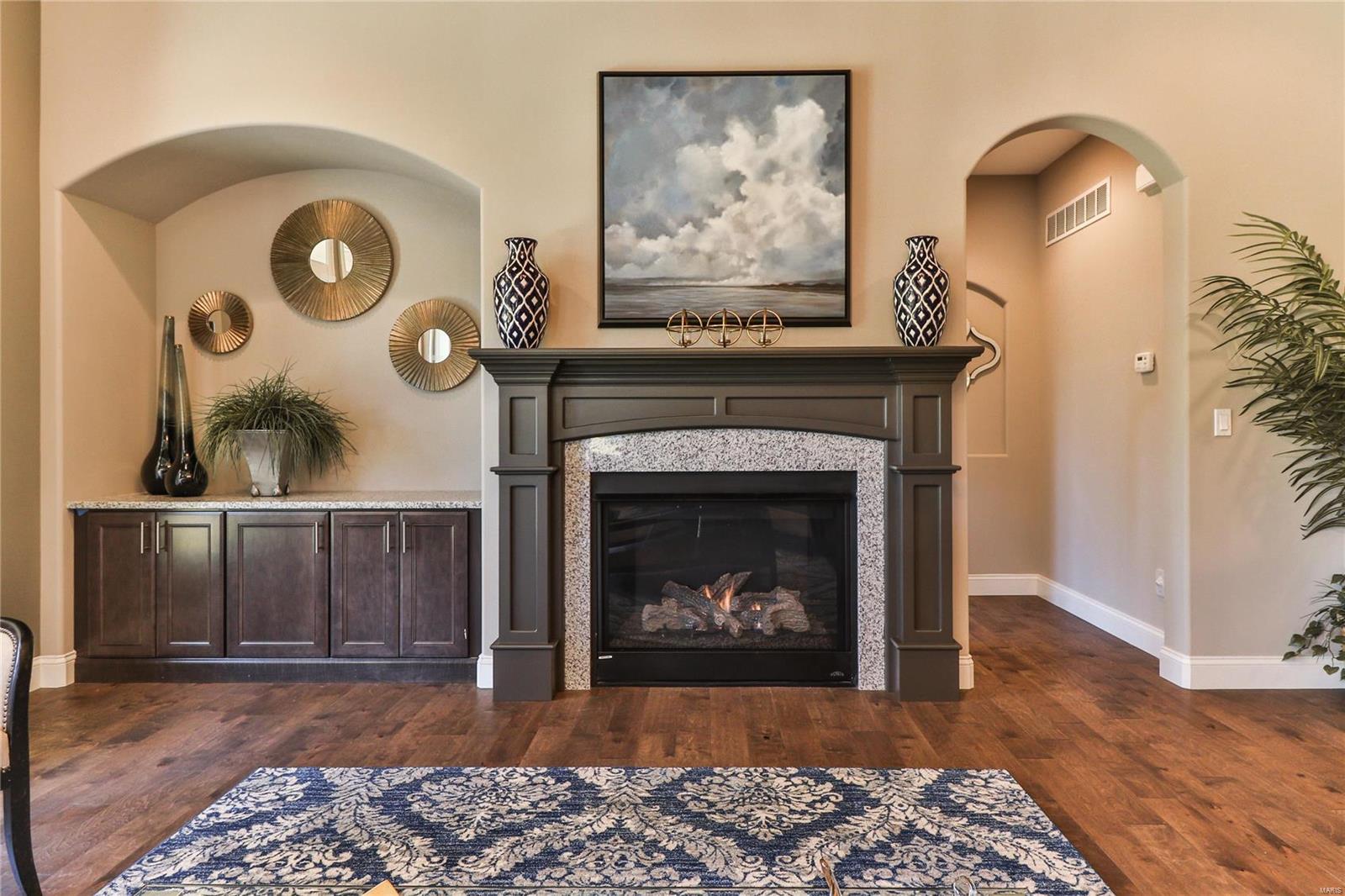 Villas on Mosley - Residential