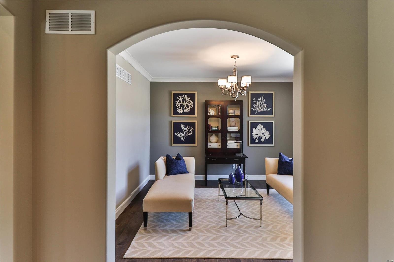 Villas on Mosley - Residential