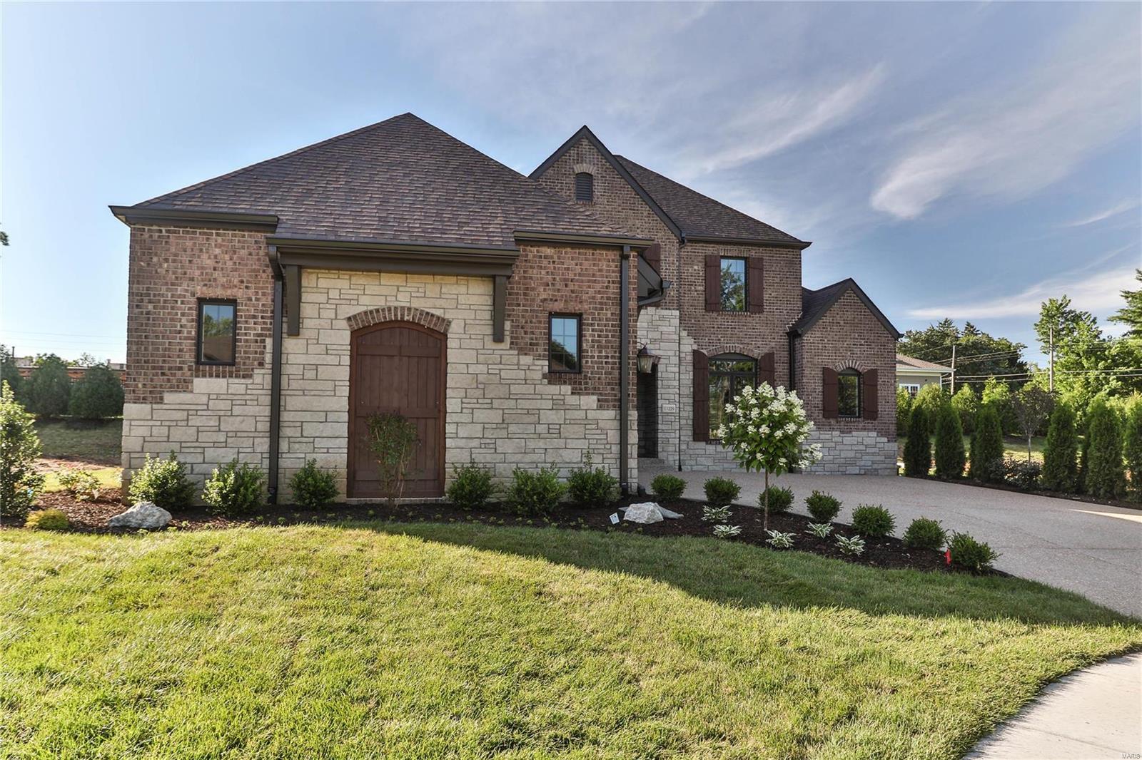 Villas on Mosley - Residential