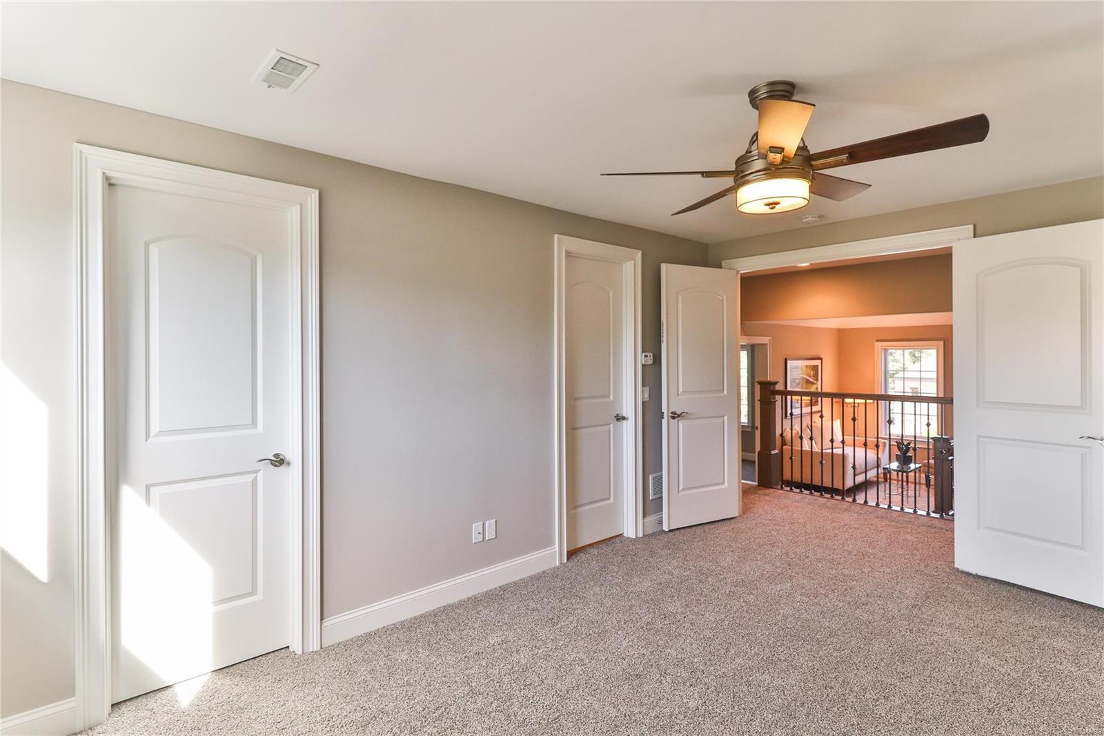 Villas on Mosley - Residential