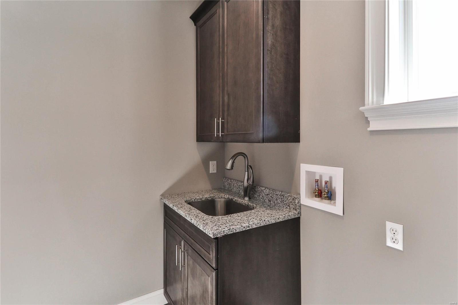 Villas on Mosley - Residential