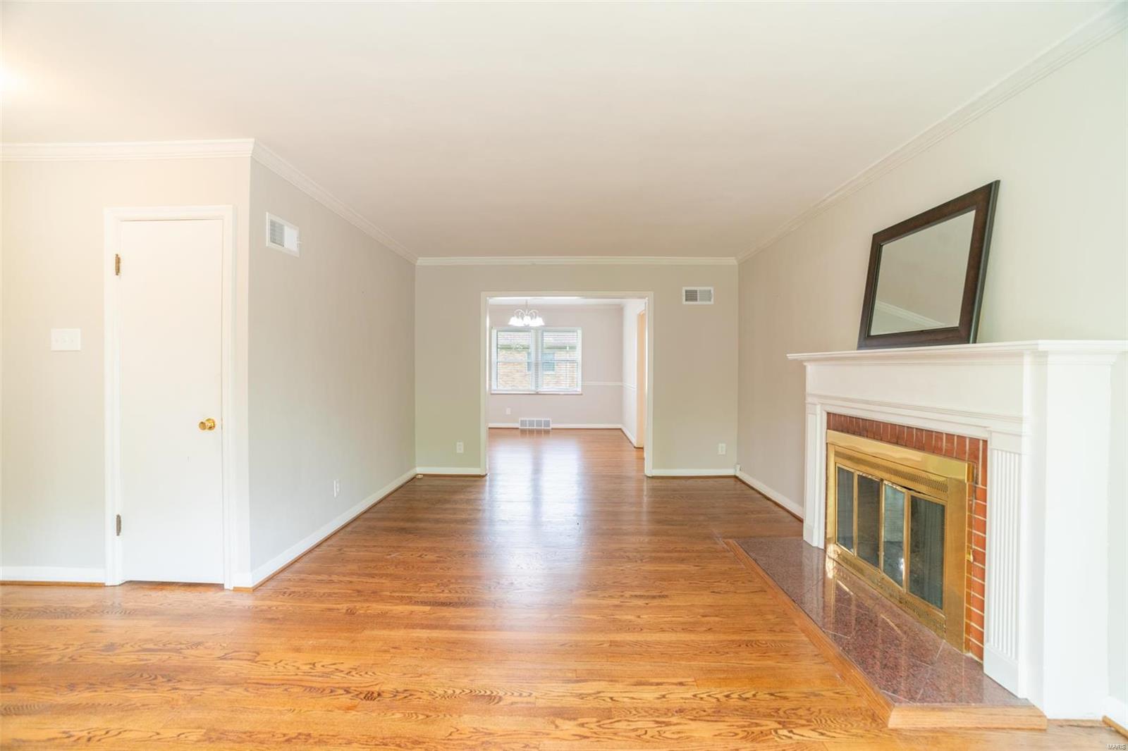 St Louis, Missouri 63119, United States, 2 Bedrooms Bedrooms, ,1 BathroomBathrooms,Residential,Active,77978