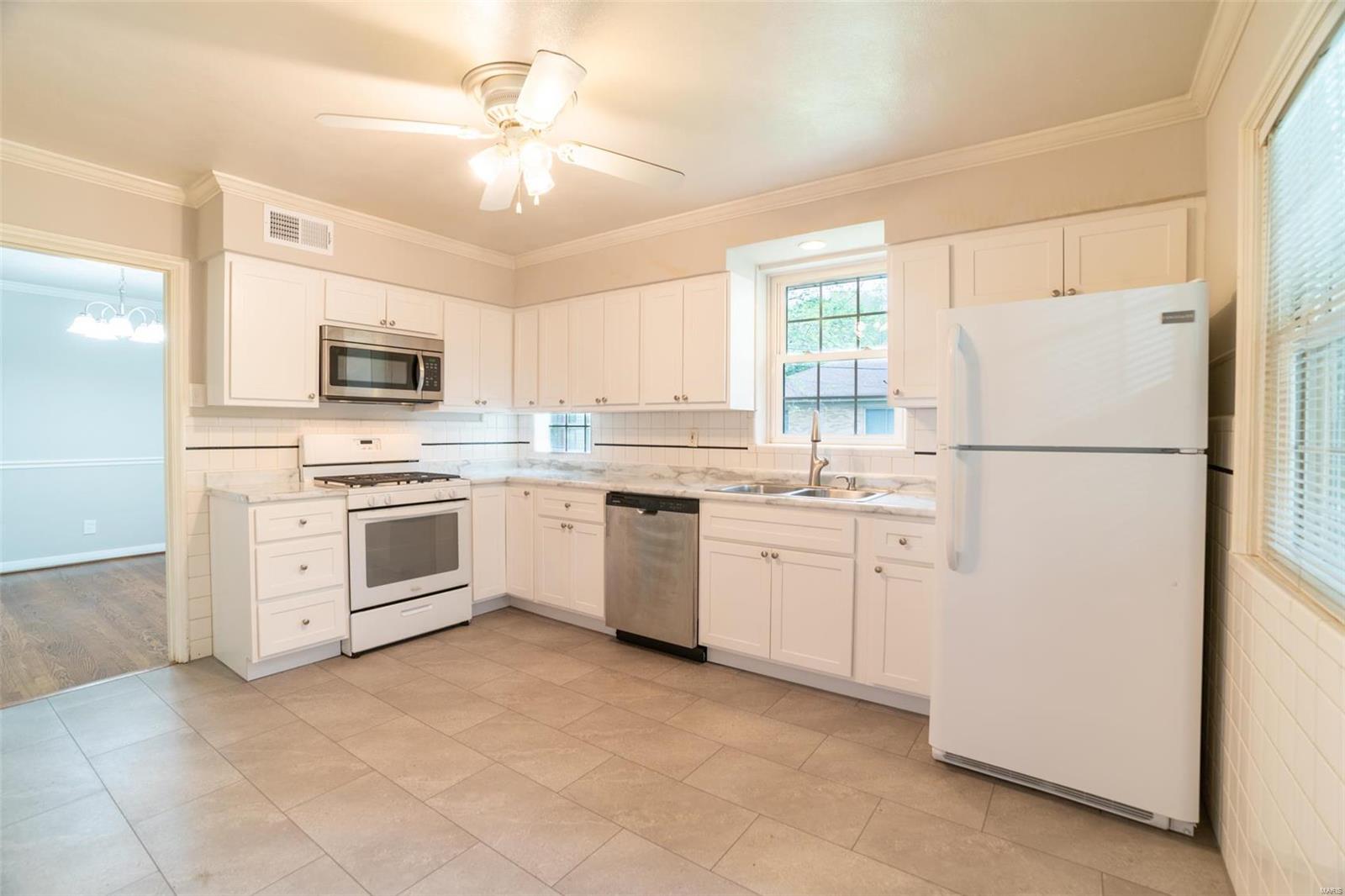 St Louis, Missouri 63119, United States, 2 Bedrooms Bedrooms, ,1 BathroomBathrooms,Residential,Active,77978