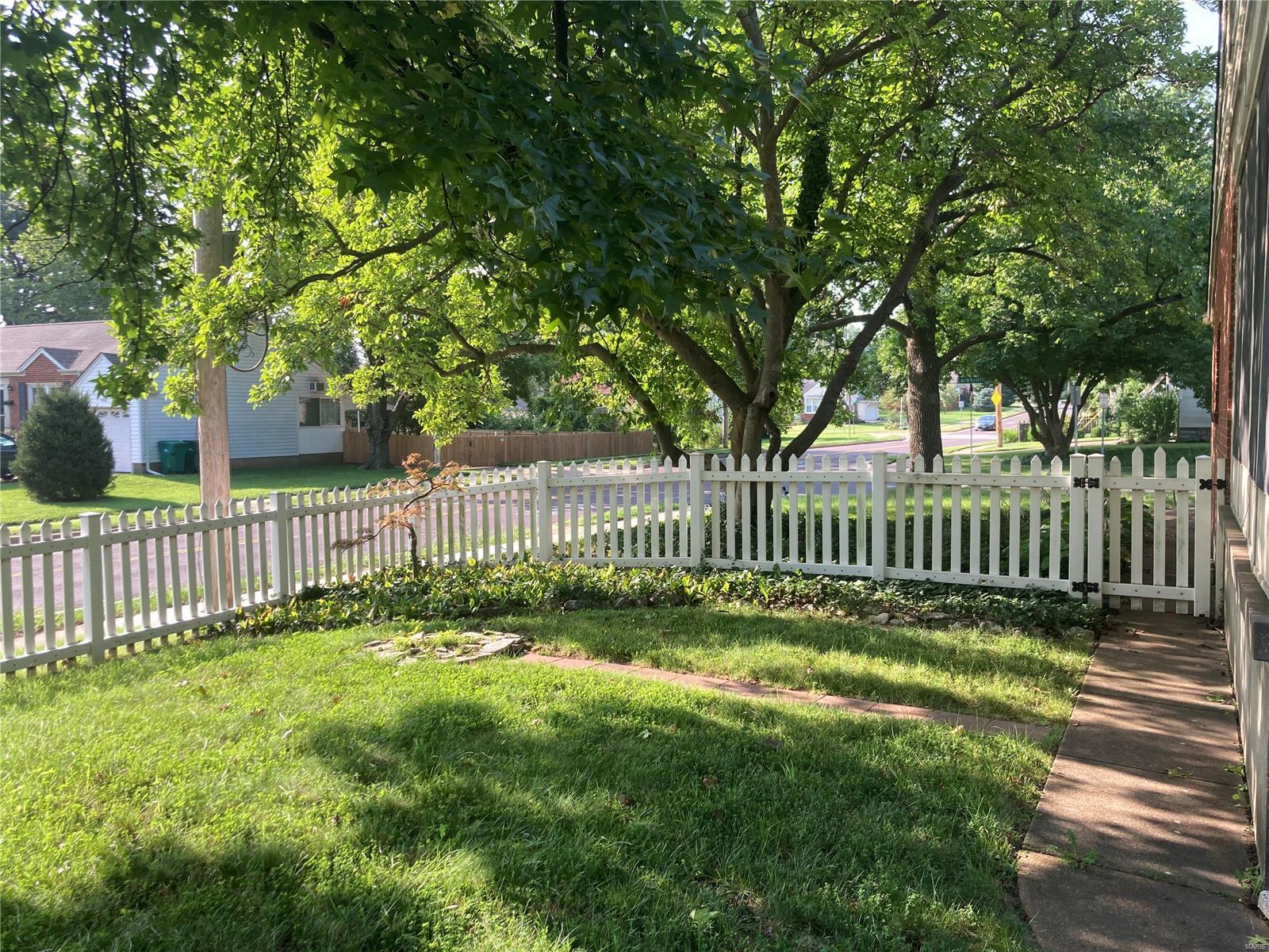 St Louis, Missouri 63119, United States, 2 Bedrooms Bedrooms, ,1 BathroomBathrooms,Residential,Active,77978