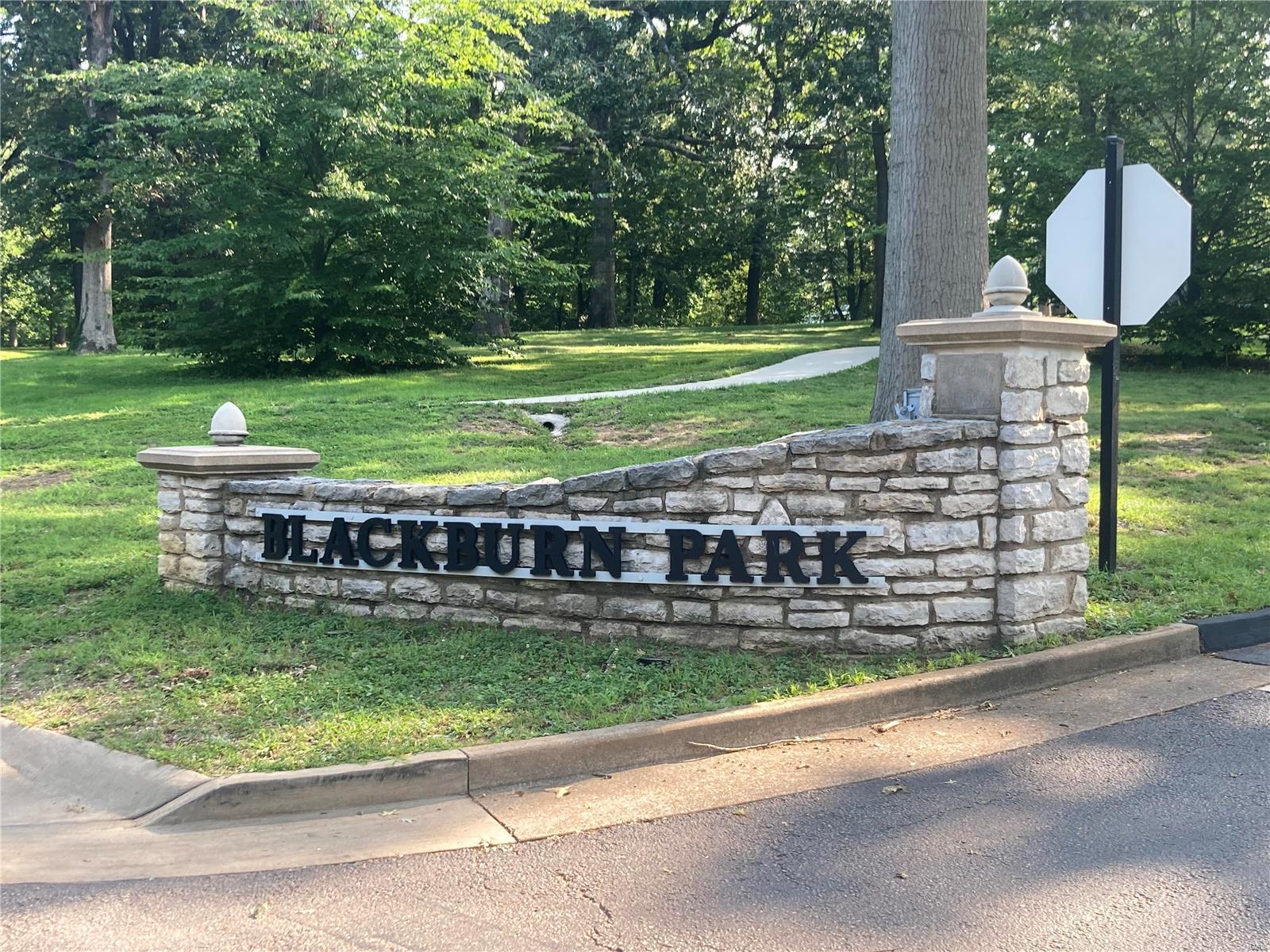 St Louis, Missouri 63119, United States, 2 Bedrooms Bedrooms, ,1 BathroomBathrooms,Residential,Active,77978