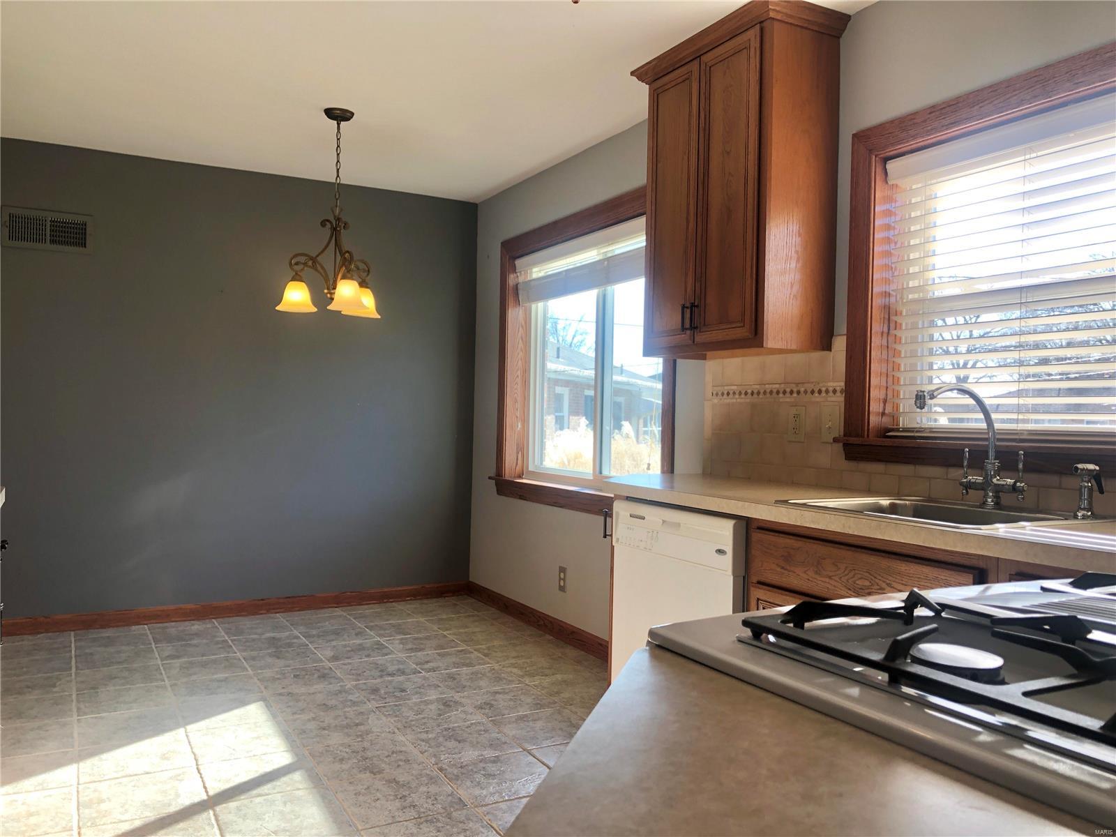 Sunset Hills Estates - Residential Lease