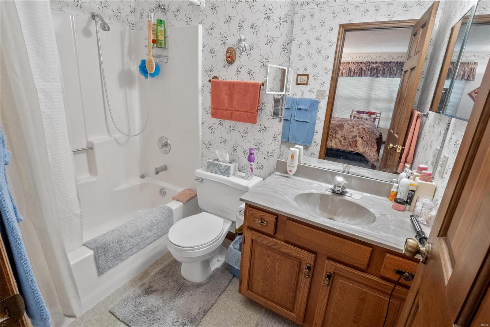 Village Of Lavinia Condo Ph 3 - Residential