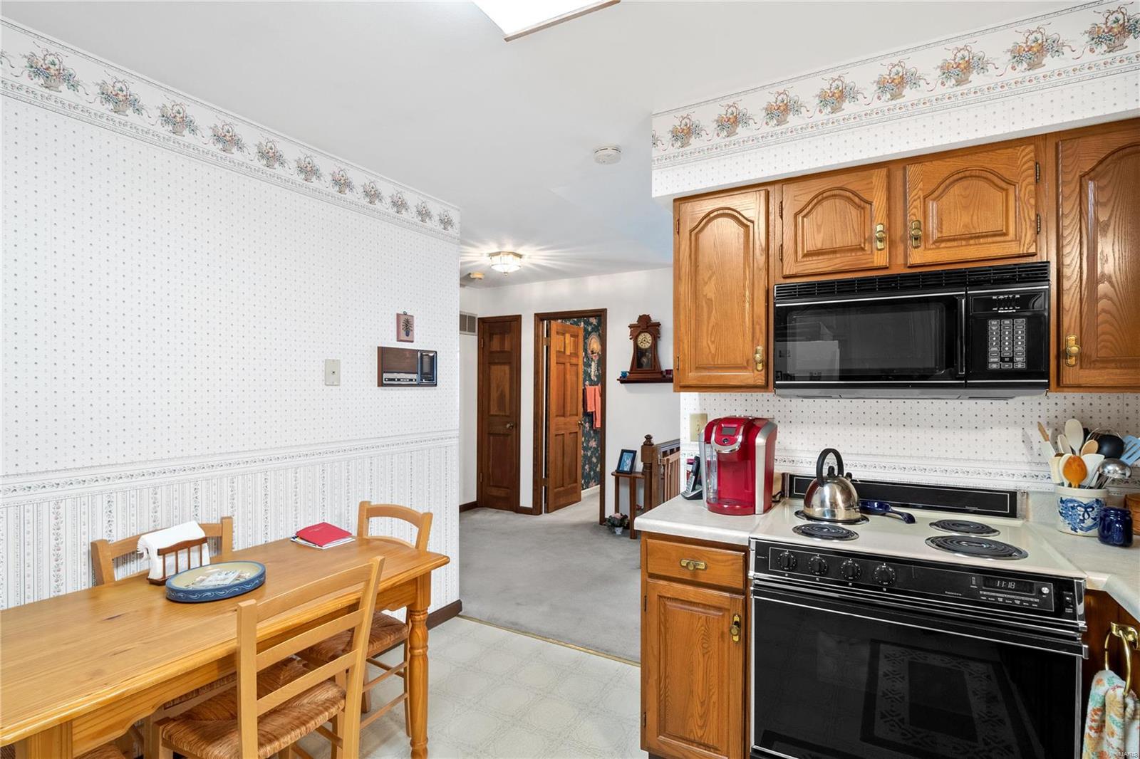 Village Of Lavinia Condo Ph 3 - Residential