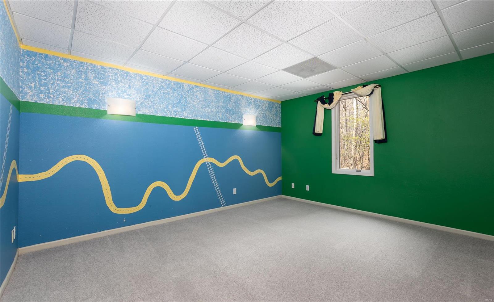 Stoltz Estate - Residential