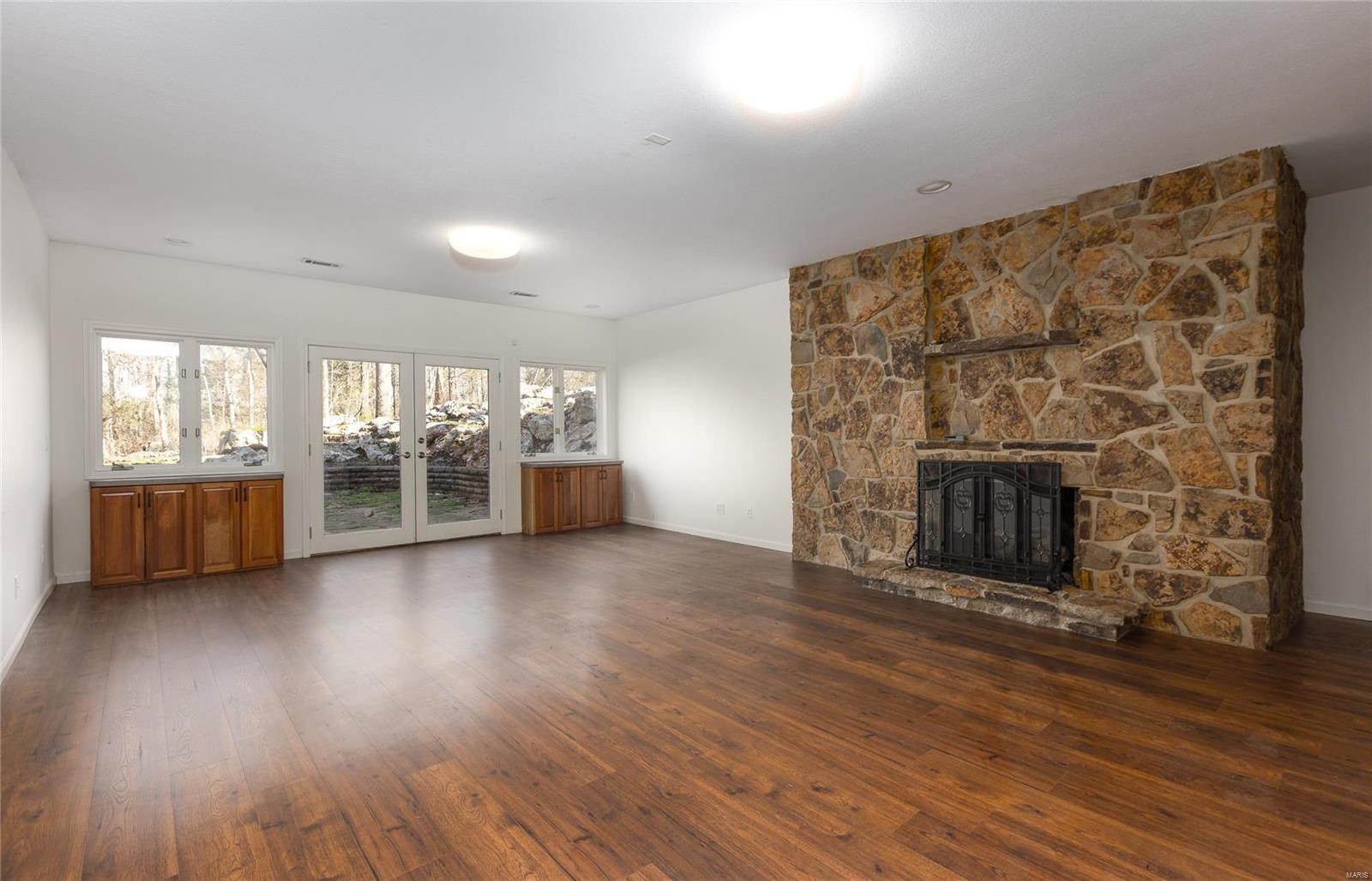 Stoltz Estate - Residential