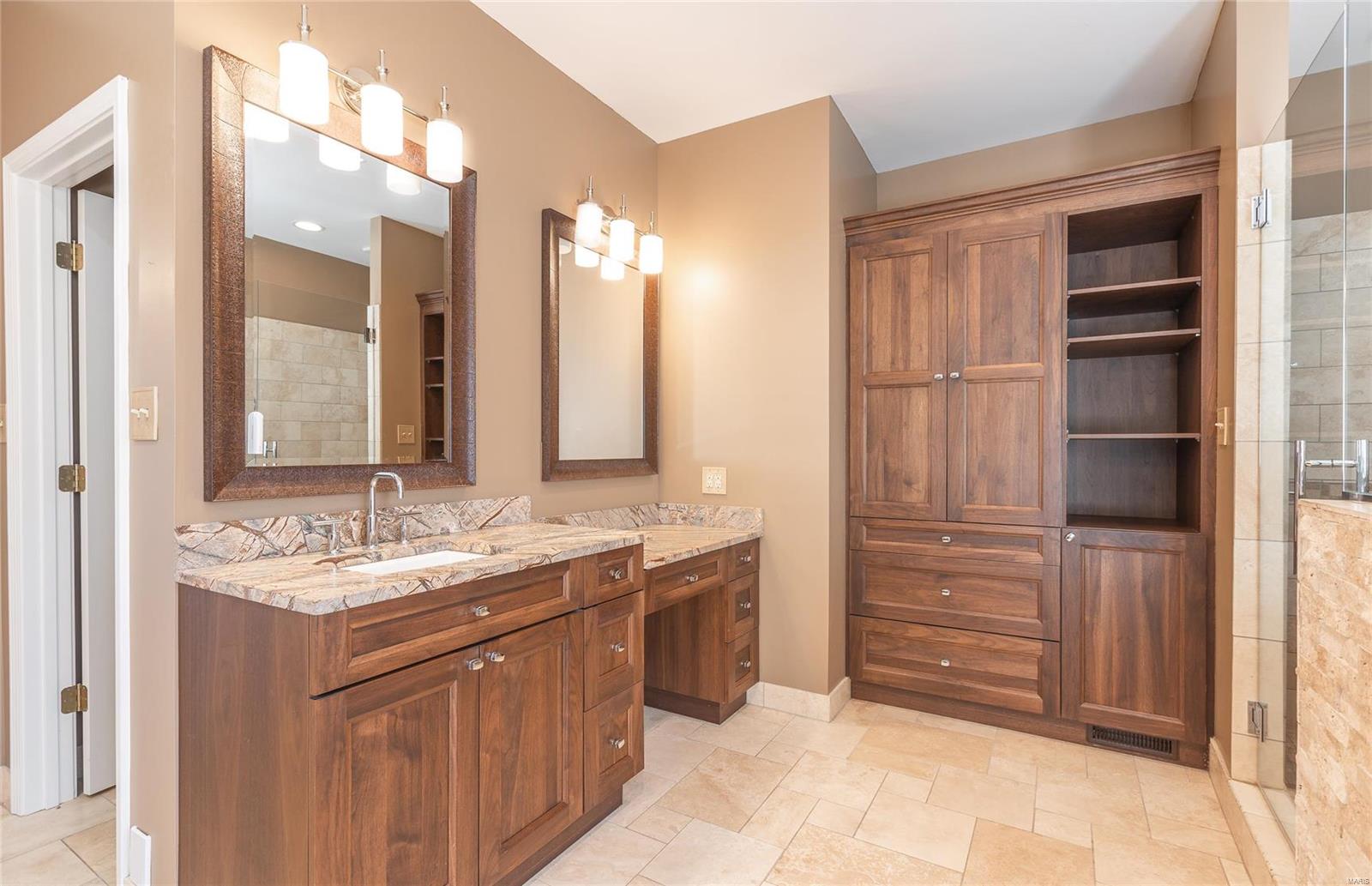 Stoltz Estate - Residential