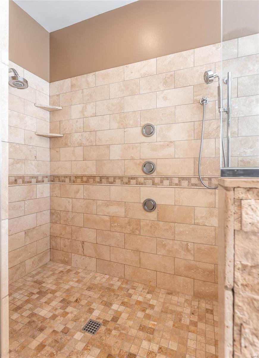 Stoltz Estate - Residential