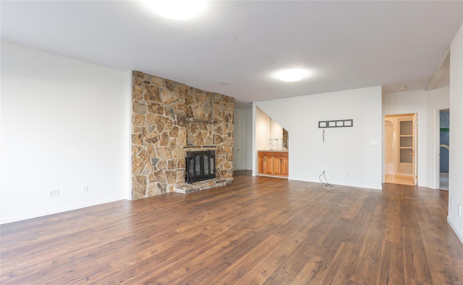 Stoltz Estate - Residential