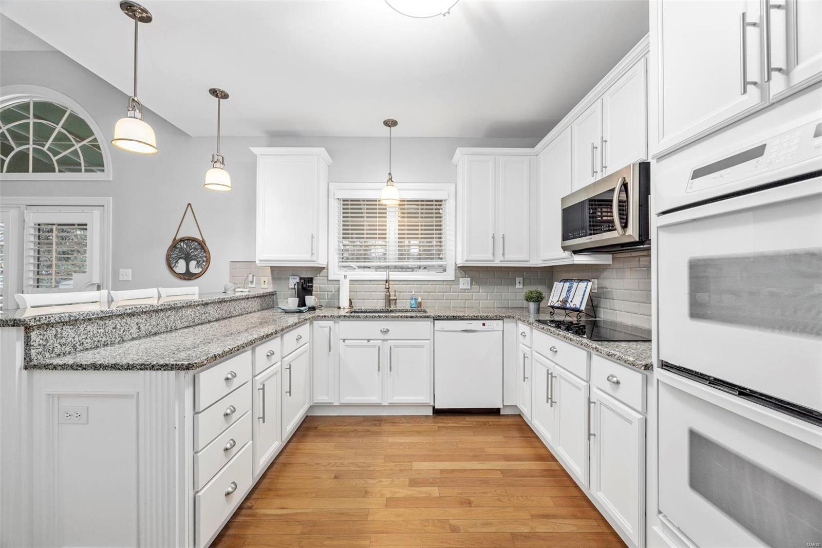 O'Fallon, Missouri 63368, United States, 3 Bedrooms Bedrooms, ,4 BathroomsBathrooms,Residential,Pending,5372