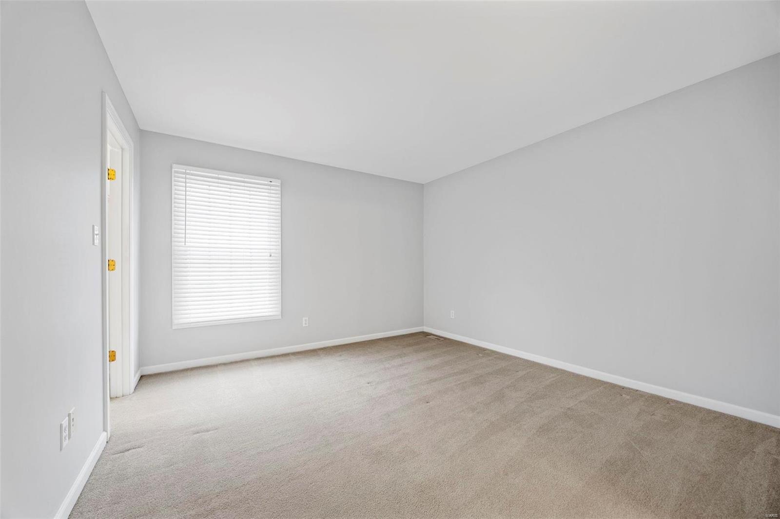 O'Fallon, Missouri 63368, United States, 3 Bedrooms Bedrooms, ,4 BathroomsBathrooms,Residential,Pending,5372