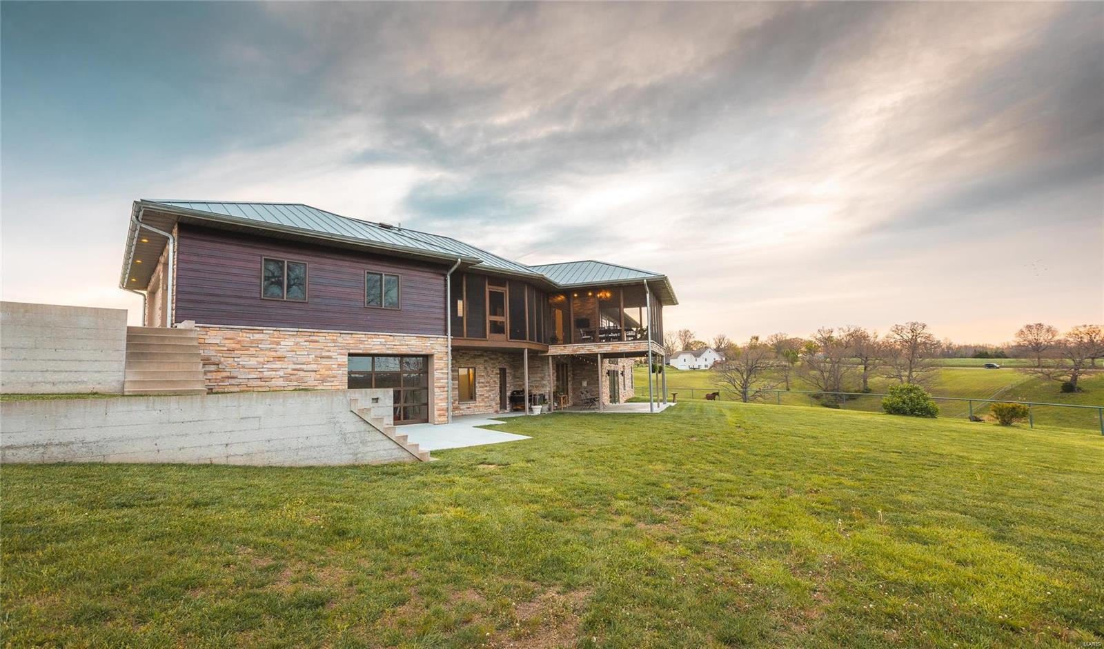 Old Wire Place - Residential