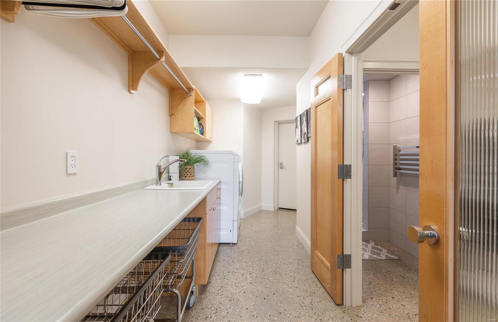 Old Wire Place - Residential